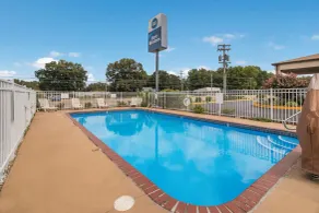 Best Western - McKenzie - Pool
