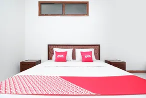 SUPER OYO Capital O 1644 Hotel Griya Kencana - Room