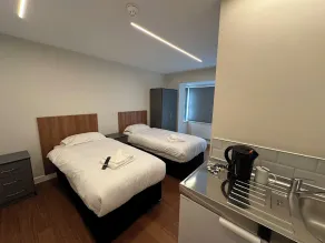 Contractors Guest House - Rom