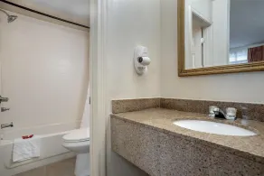 SureStay by Best Western Gonzales - Salle de bain