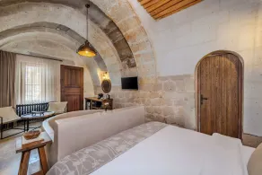 Tol of Cappadocia - Rom