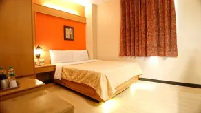 Yes Hotel - Room