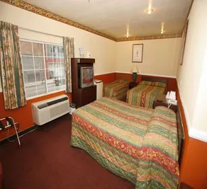 Hollywood Guest Inn - Chambre