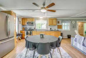 Woodsy Home on Gravel Road Near Cassadaga Lakes - Interiör