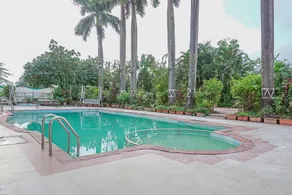 Kumar Resort by Turtle, Lonavala - Piscina