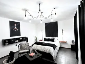 Homsty - Camera