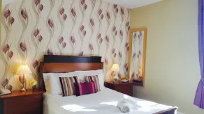 Royal Valentia Hotel - Habitación