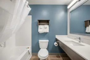 WoodSpring Suites Libertyville - Chicago - Badrum