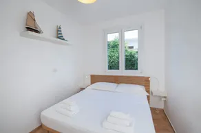 Apartment 2 With Pool And Sea View - Værelse