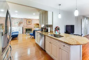 5 Mi to Lake Accotink Park: Modern Home w/ Yard - Innvendig