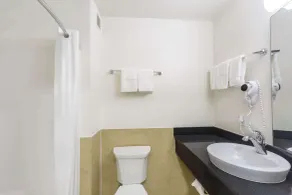 Motel 6-Laredo, TX - Airport - Salle de bain