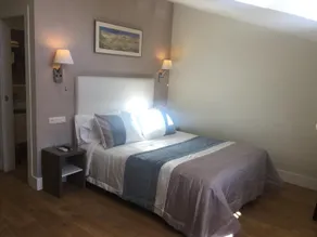 Hotel Leonor de Aquitania - Chambre