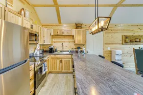 Walk to Shay Lake: Updated Home w/ Water View! - Innenbereich