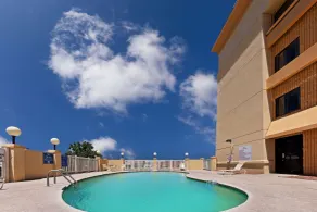 La Quinta Inn & Suites by Wyndham El Paso West Bartlett - Basseng