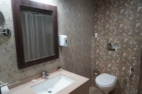 Hotel Forest Avenue - Best Luxury Hotel in Dehradun - Bathroom
