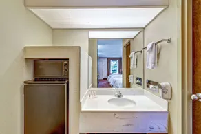 Baymont by Wyndham McDonough - Chambre