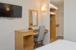 Blue Bell Lodge Hotel - Room