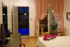 OYO 1202 Shilla Hotel - Zimmer