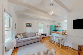 1BR Dog-friendly Home w/ In-unit Laundry - Innvendig