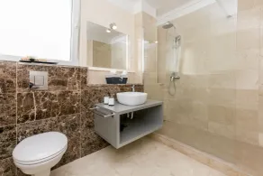 Villa Toma - Private Estate - Badrum