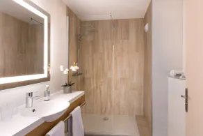 Best Western Les Bains Hotel et SPA - Bathroom