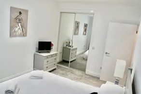 Leworin - Room