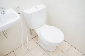 Great Choice Studio Apartment M-Town Residence near Summarecon Mall - Bathroom