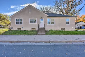 Cozy Home: WiFi, Parking, 5 Mi to Dtwn Mpls! - Interiør