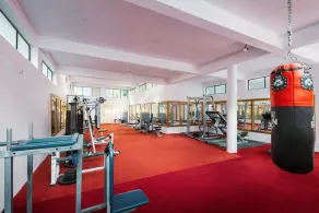 DLS Tehri Club Resort - Fitnessbereich