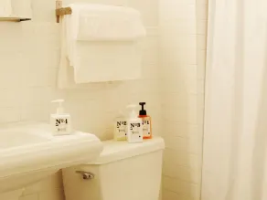 The Meatpacking Suites - Bathroom