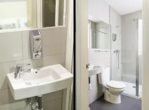 8Rooms Madrid, smart self check-in rooms - Salle de bain