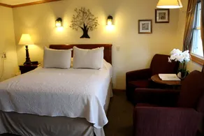 All Seasons Inn - Zimmer