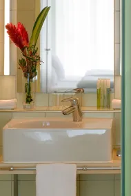 Park Plaza Berlin - Bathroom
