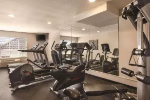 Country Inn & Suites by Radisson, Albert Lea - Austin - Fitnessbereich