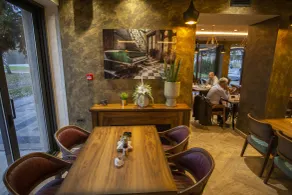 Monogramlux - Restaurant