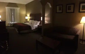 Comfort Inn & Suites Christiansburg I-81 - Chambre