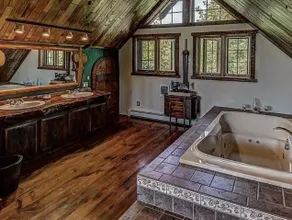 Beautiful Northwoods Getaway  - Værelse