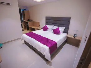 K Hotels by SYN Kalyan Nagar - Rom