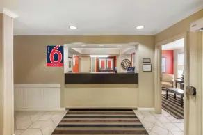 Studio 6 Extended Stay Minneapolis Airport Eagan MN - Hall