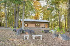 Cozy Couples Escape w/ Patio in Northwest Georgia - Innenbereich