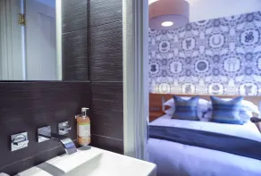 Malmaison Cheltenham - Bathroom