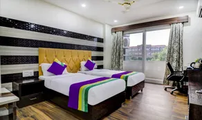 Xenious Grand Manor, Golf Course Extension Road, Gurugram - Quarto