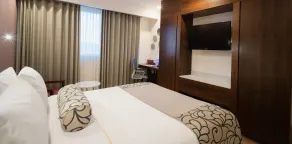 HS HOTSSON Hotel Queretaro - Chambre