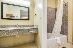 Americas Best Value Inn & Suites Tomball - Chambre