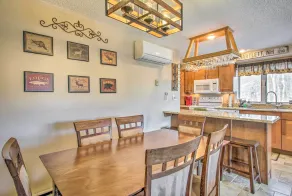 NOUVEAU! Ski Condo w / Pool-Mins à Story Land + Attitash! - Intérieur