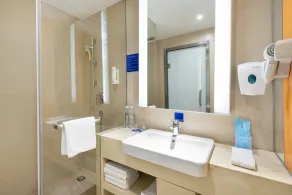 Holiday Inn Express Shanghai Zhenping by IHG - Salle de bain
