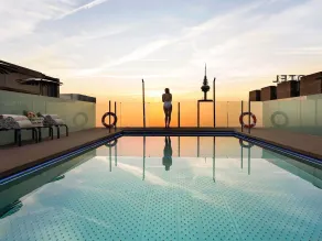 Novotel Madrid Center - Basseng