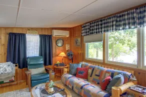 Sibley Shores Waterfront Cabin w/ Dock & 28 Acres - Innenbereich