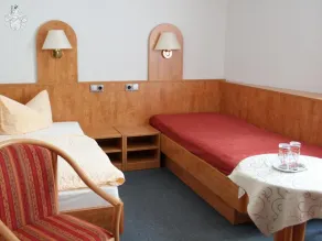 Hotel Garni zu Melchendorf - Værelse