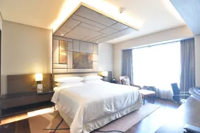 Sheraton Grand Bengaluru Whitefield Hotel & Convention Center - Room